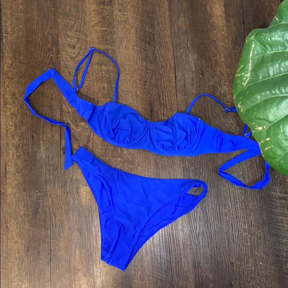 BIKINI 🌊☀️